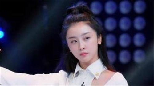 娱乐吃瓜君赵小棠,娱乐吃瓜界的“瓜王”崛起之路 第2张 娱乐吃瓜君赵小棠,娱乐吃瓜界的“瓜王”崛起之路 第2张